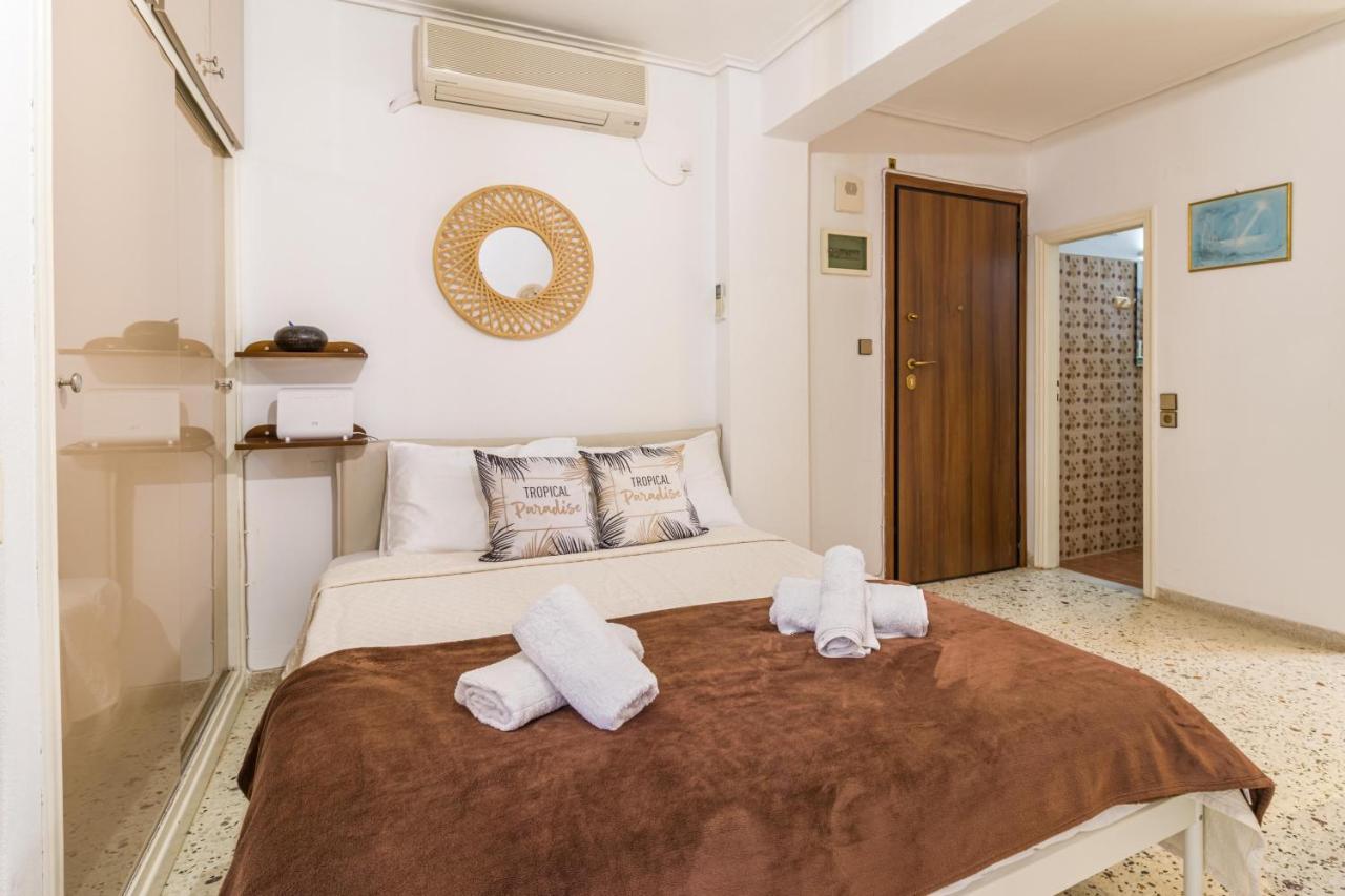 Loutraki Beach & Casino Condo Екстер'єр фото