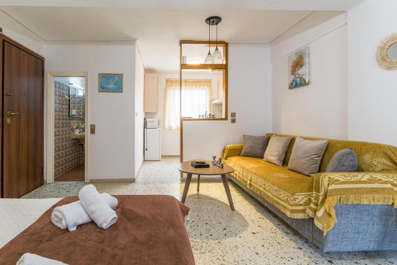 Loutraki Beach & Casino Condo Екстер'єр фото